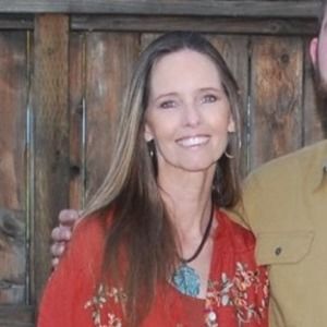 Meet your Posher, Laurie